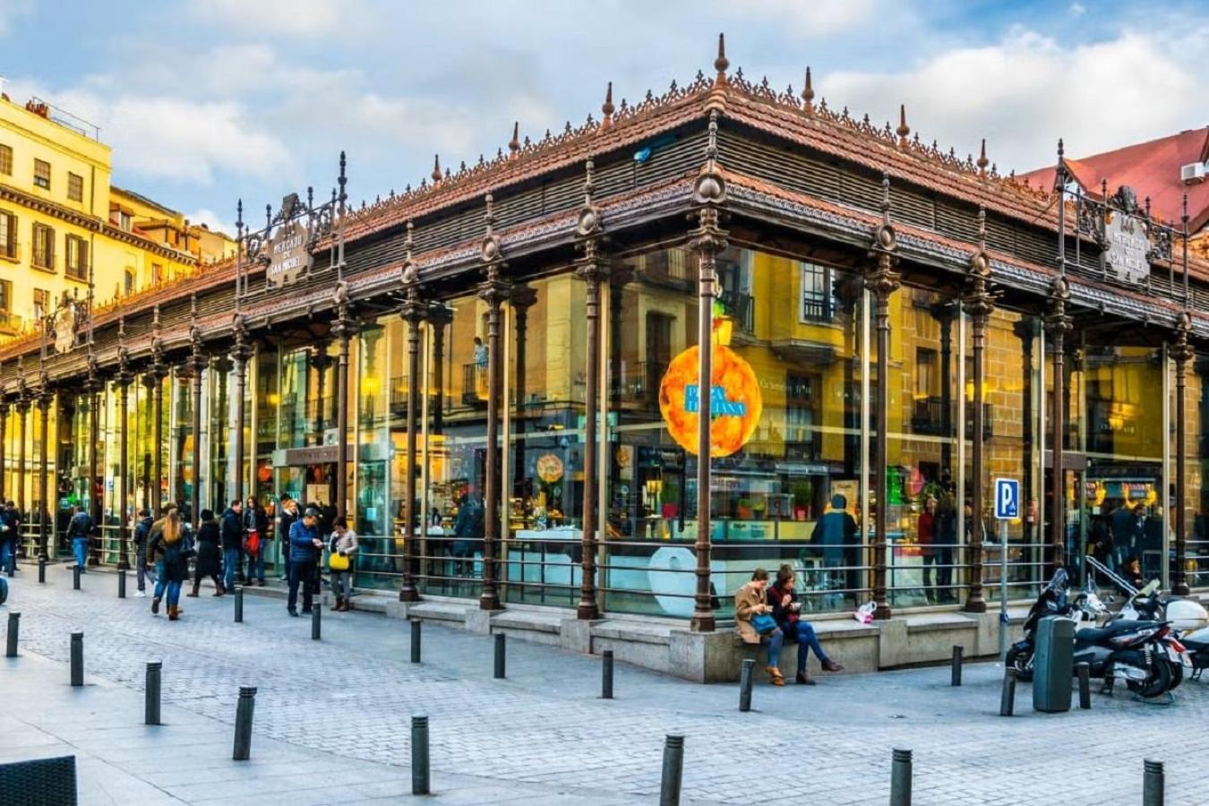 Apartamento Unico En Gran Via Lejlighed Madrid Eksteriør billede